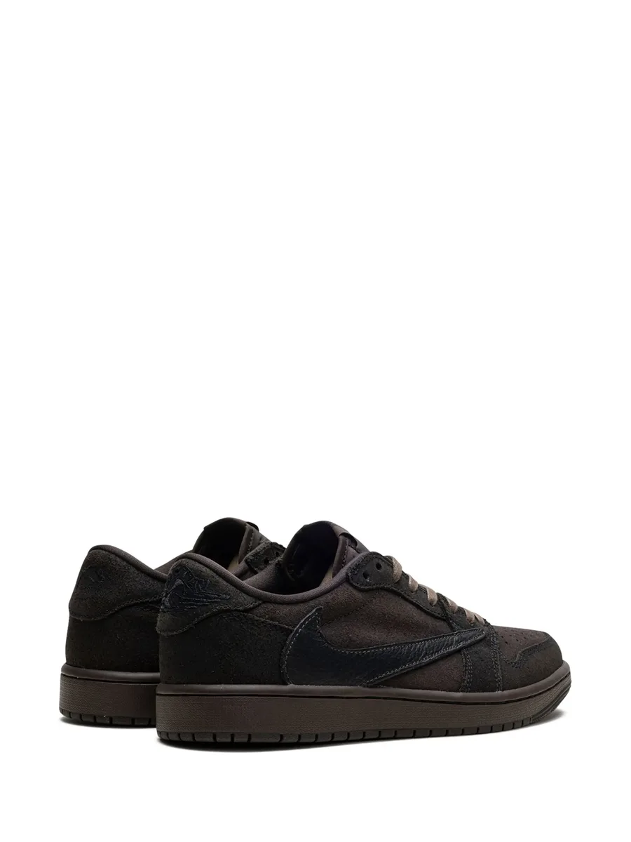 кроссовки Air Jordan 1 Low OG Velvet Brown из коллаборации с Travis Scott 5