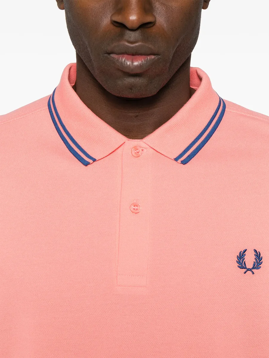 рубашка поло с вышитым логотипом из коллаборации с Fred Perry 8