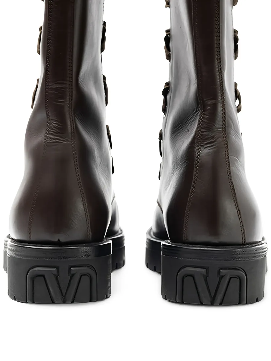 zip-fastening boots 5