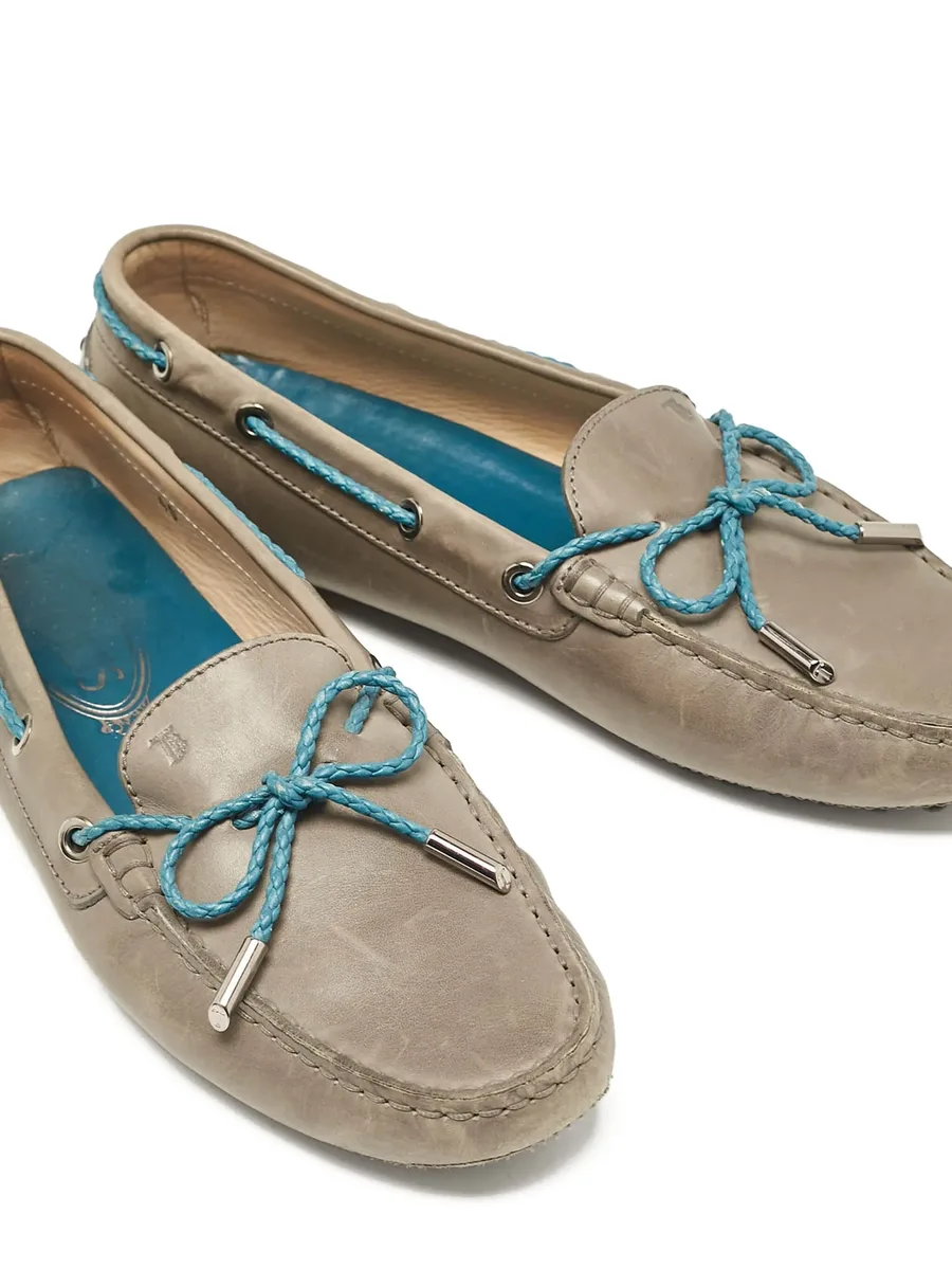 pre-owned leather boat shoes 14