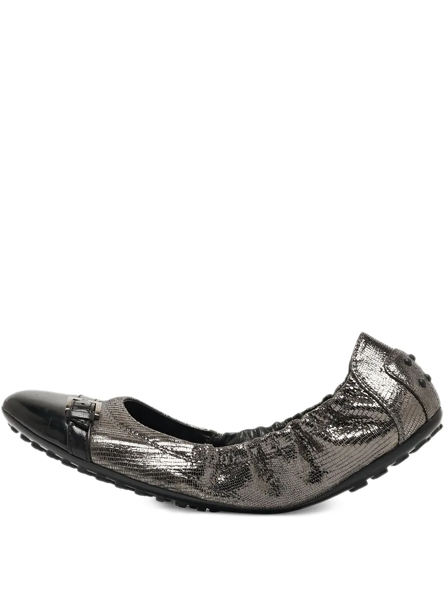 metallic-effect leather ballet flats 1