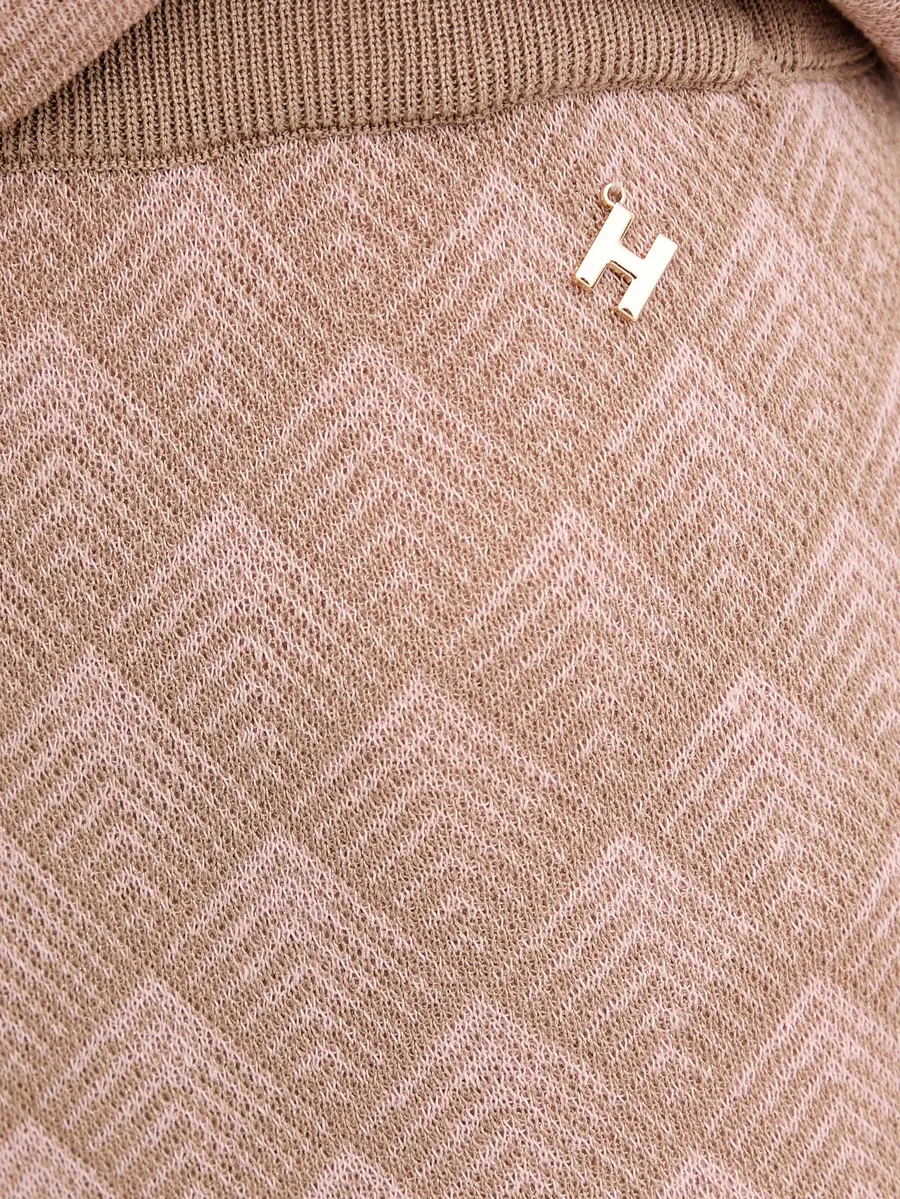 geometric-pattern flared trousers 4
