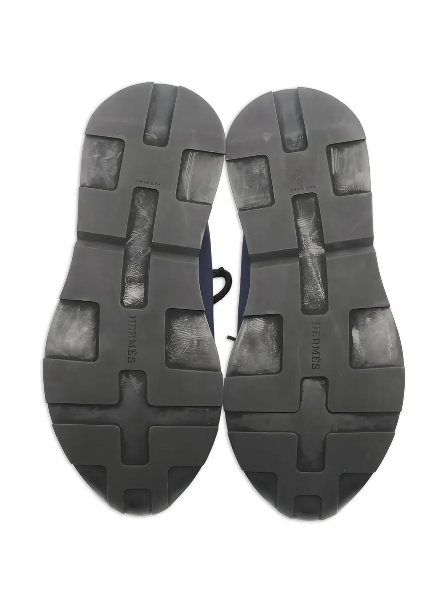 2010s suede fabric sneakers 8