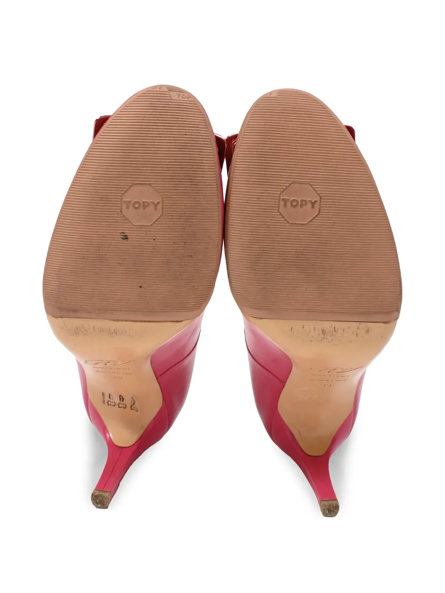 Trompette buckle pumps 11