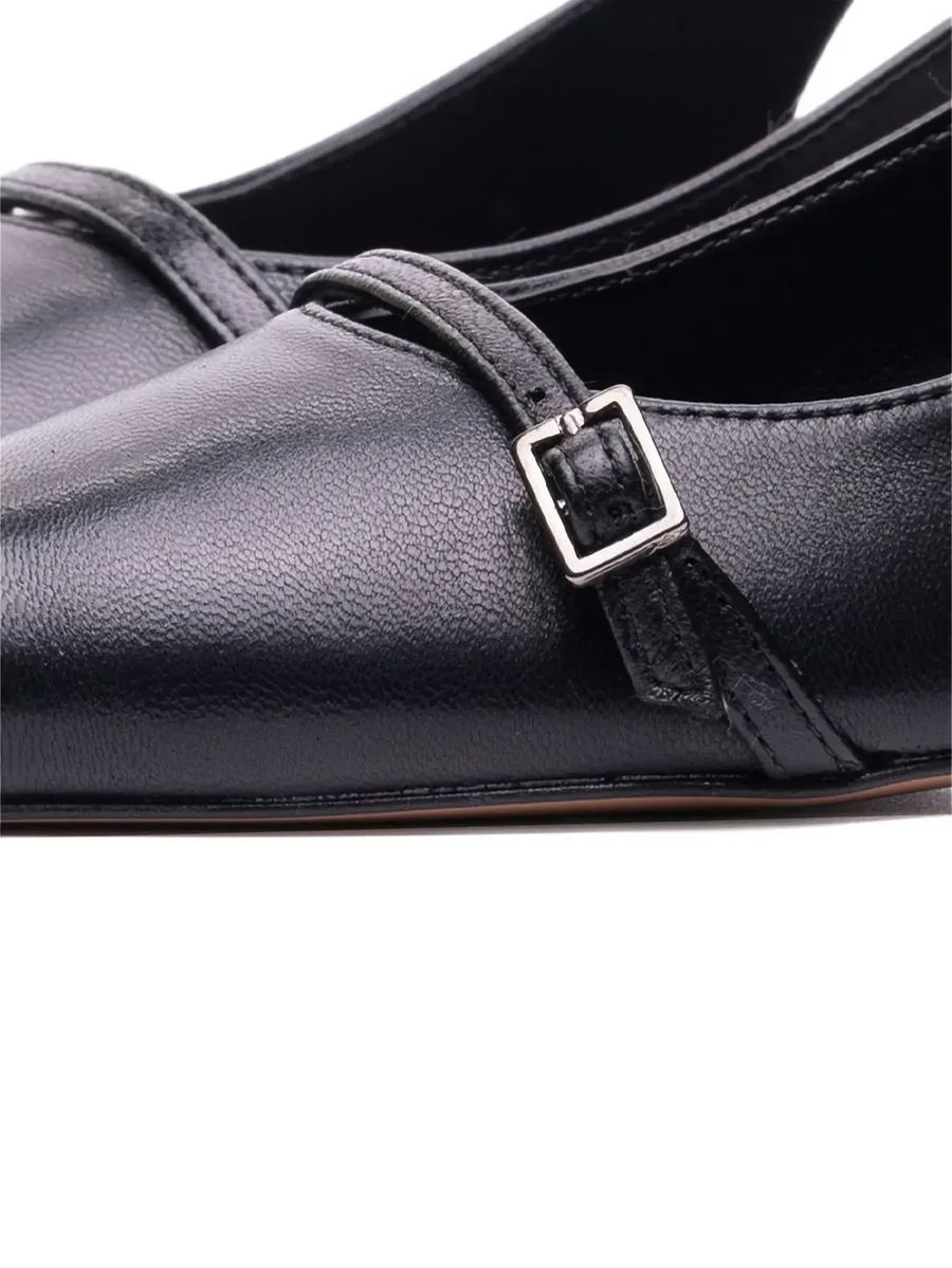 buckle-strap pumps 6