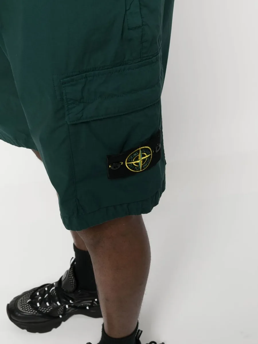 Compass-patch cargo shorts 10