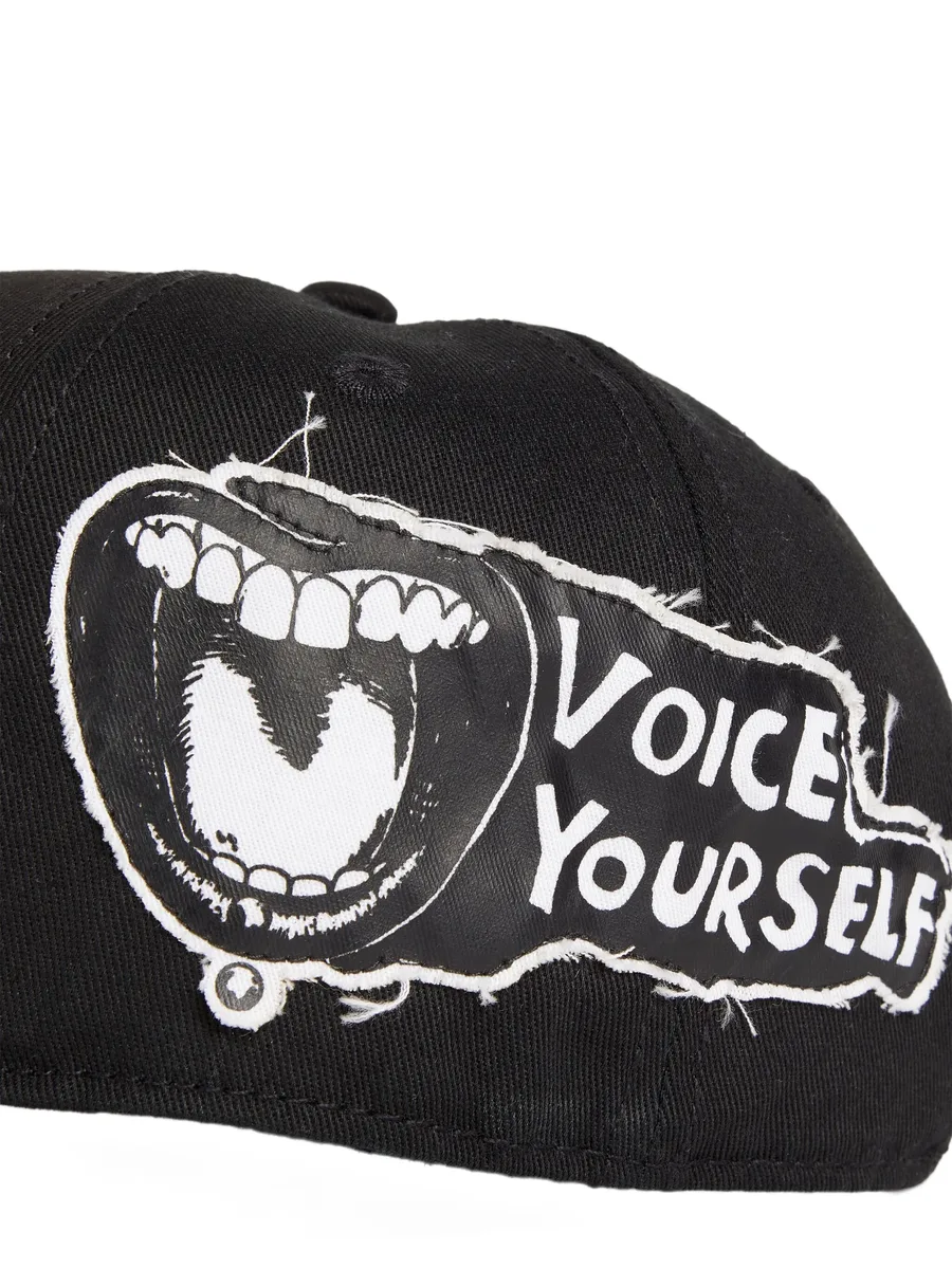 бейсболка Voice Yourself из коллаборации с Magliano 5