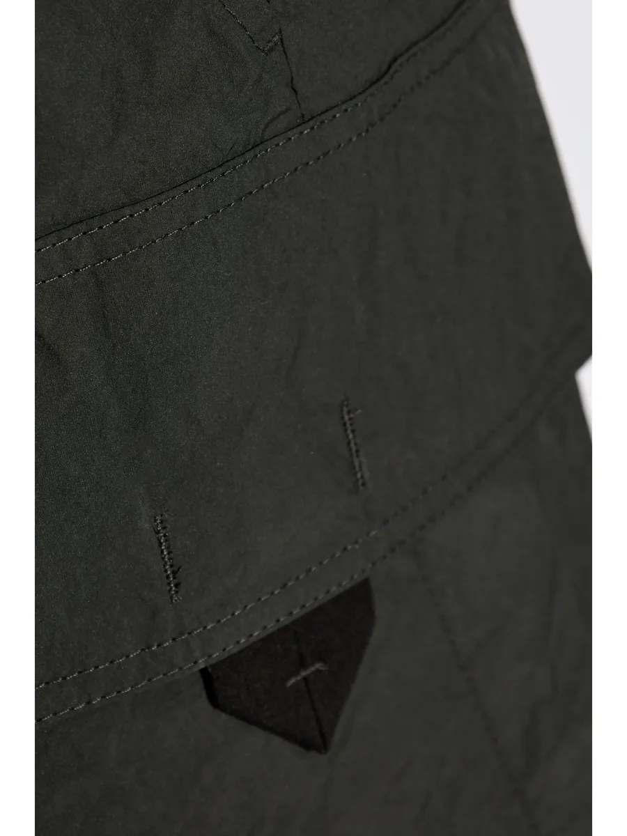 wide-leg cargo shorts 9