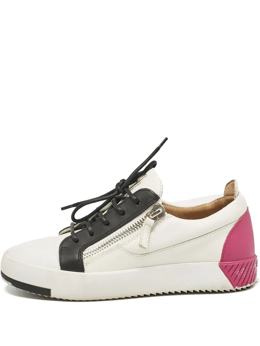 pre-owned Frankie sneakers 1
