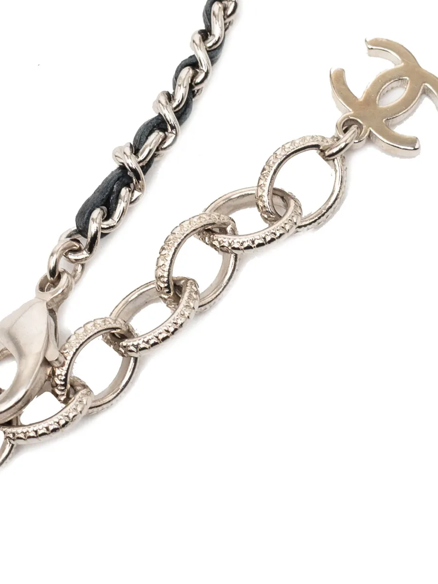 колье CC Silver Plated Lambskin Woven Resin Crystal Mirror Ball Pendant Necklace (2021 год) 8