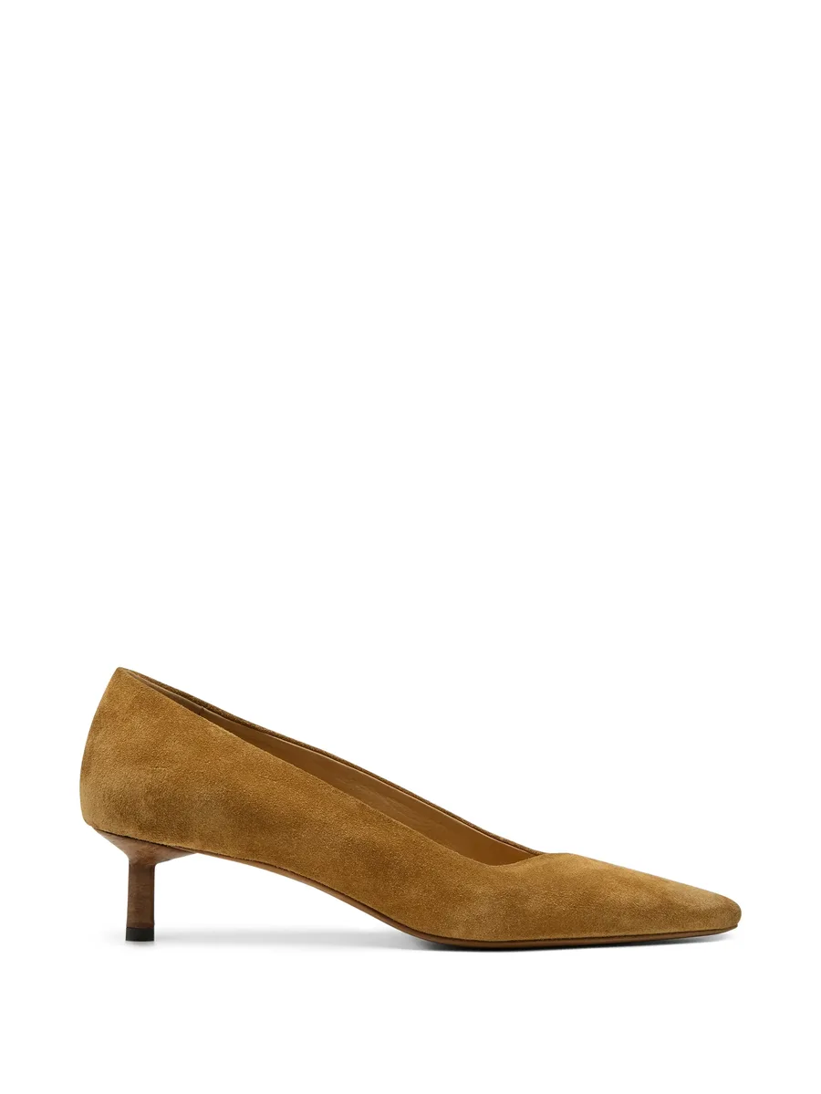 pointed pumps 2