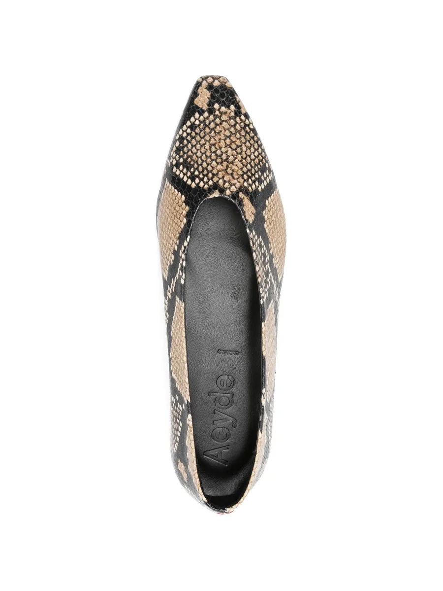 Betty leather flat pumps 7
