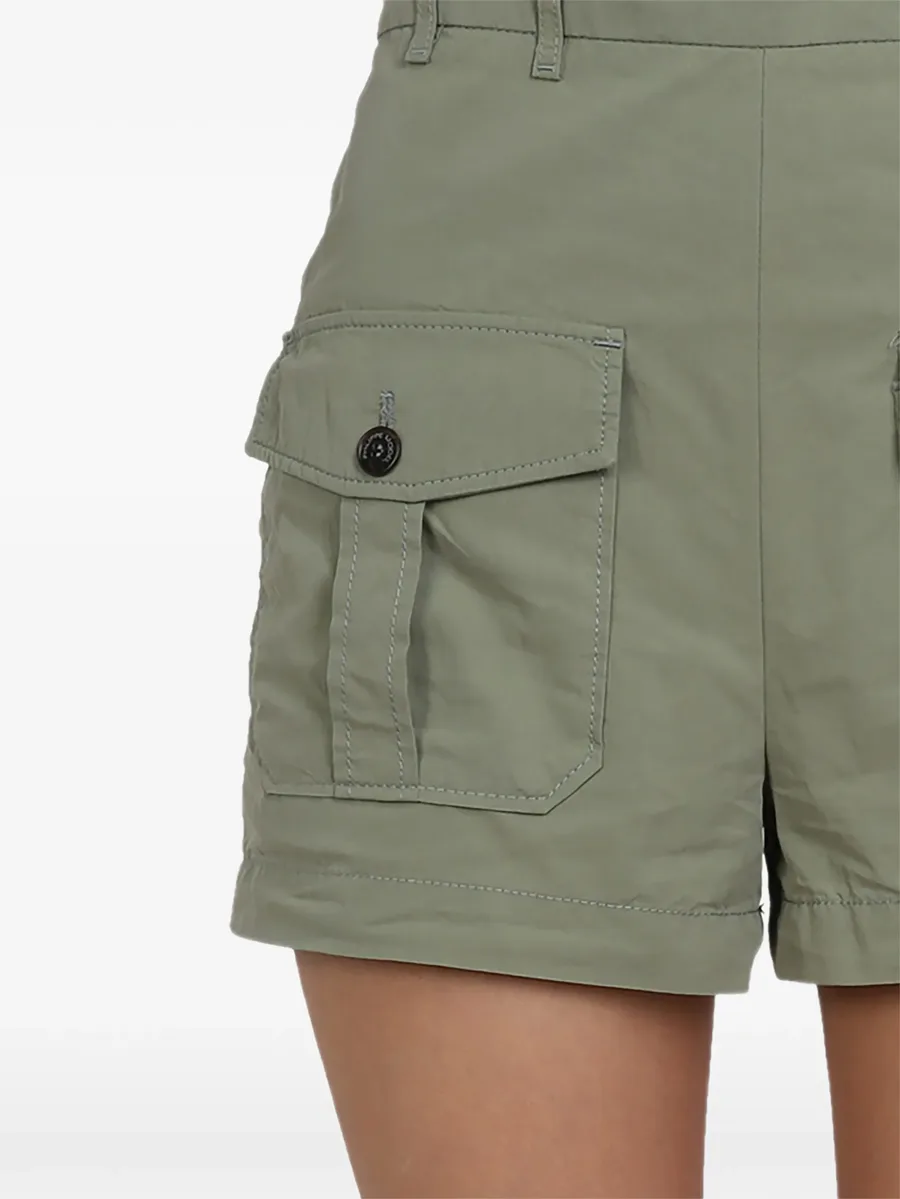 buttoned cargo-pockets shorts 3