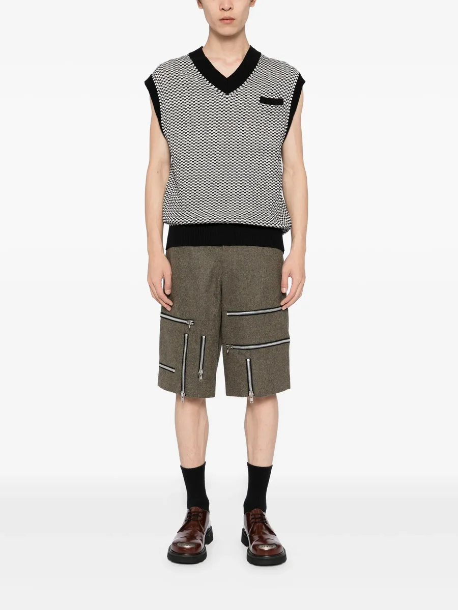 zip-detail shorts 4