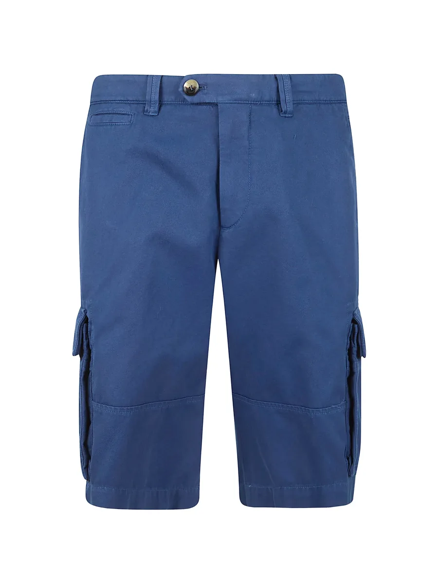 button-fastening cargo shorts 1