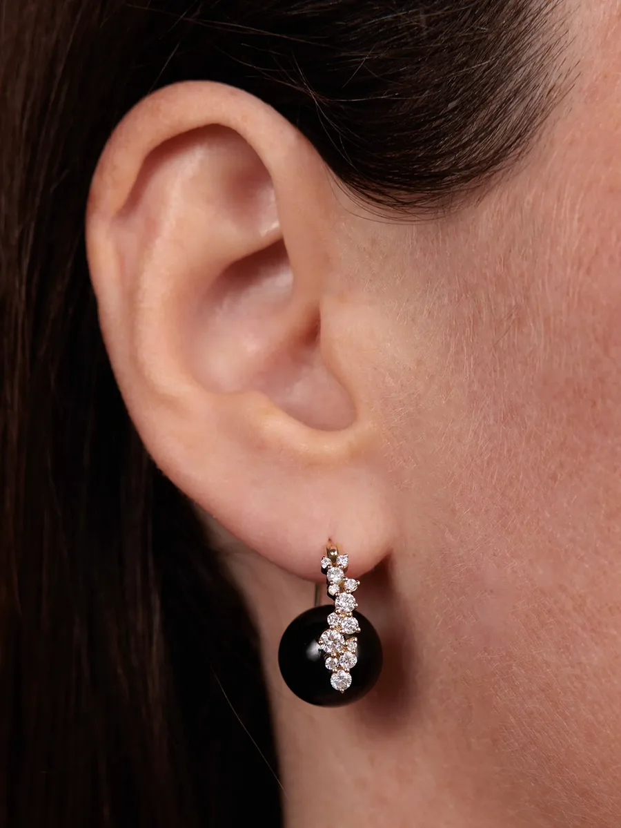 серьги Onyx из желтого золота 3