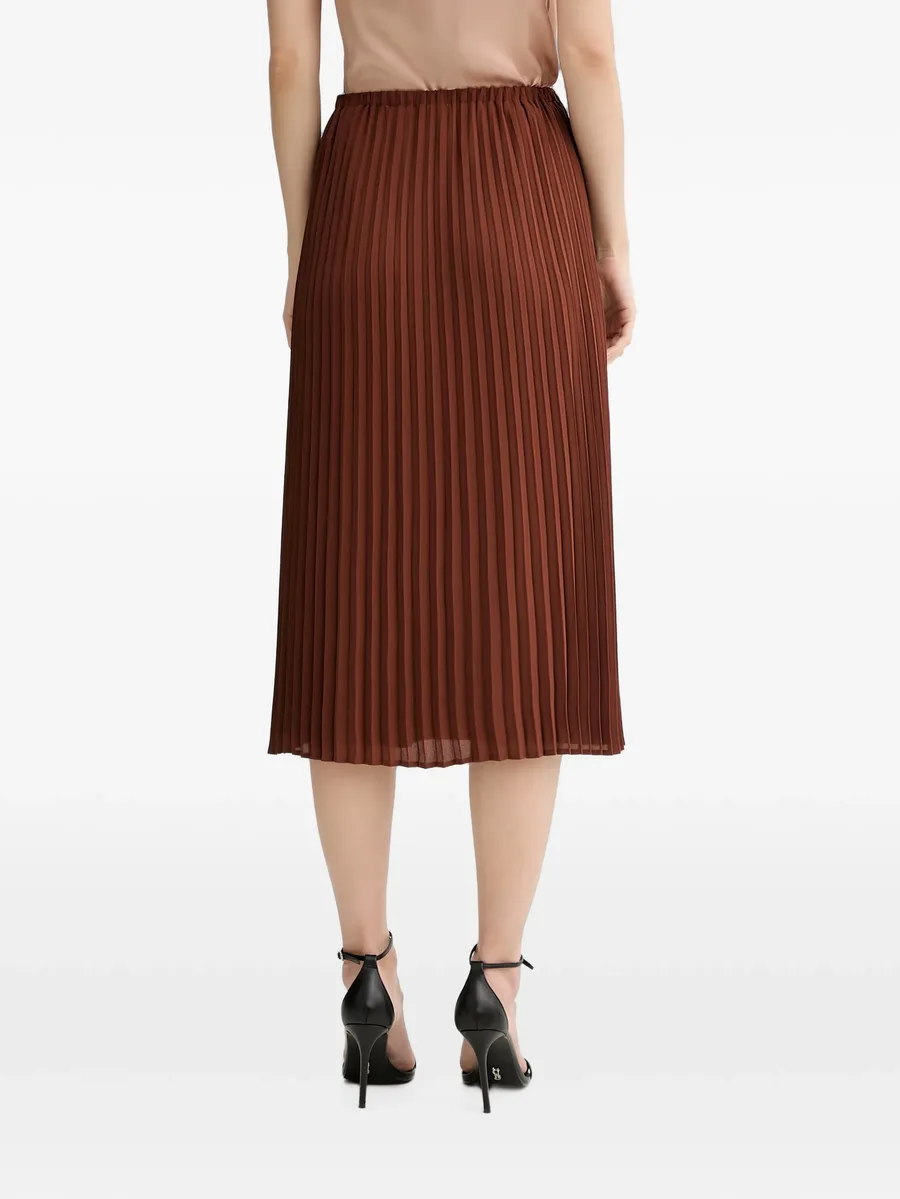 pleated skirt 3