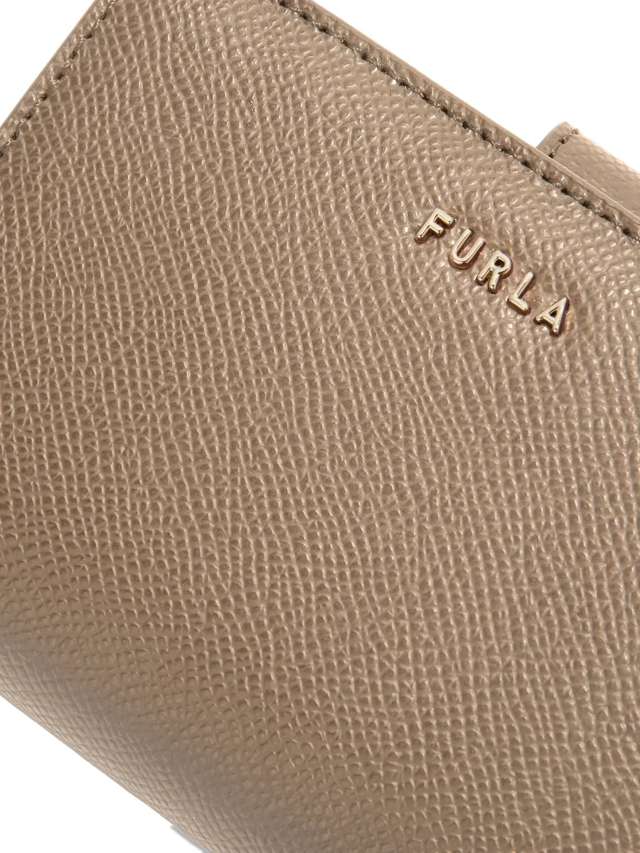 medium Classic Compact leather wallet 8