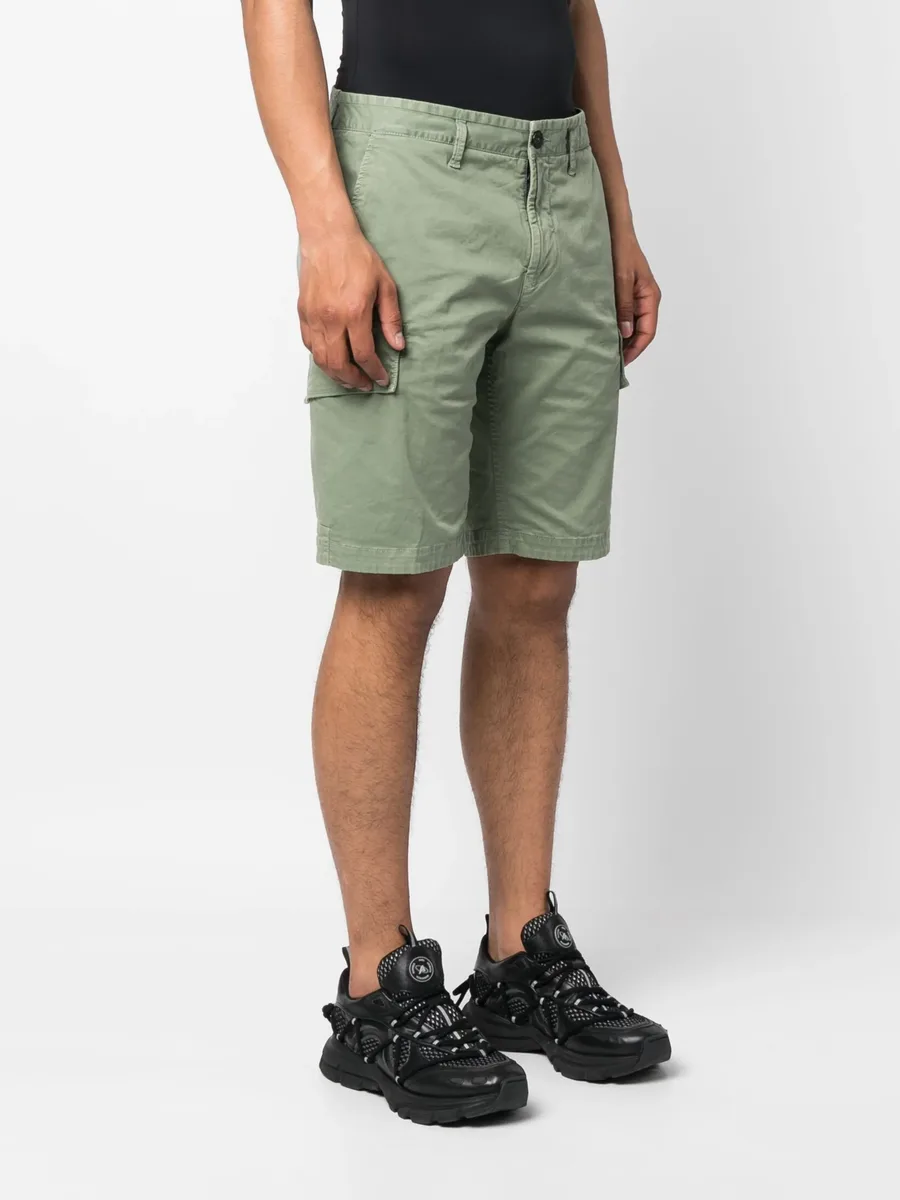 compass-motif cargo shorts 5
