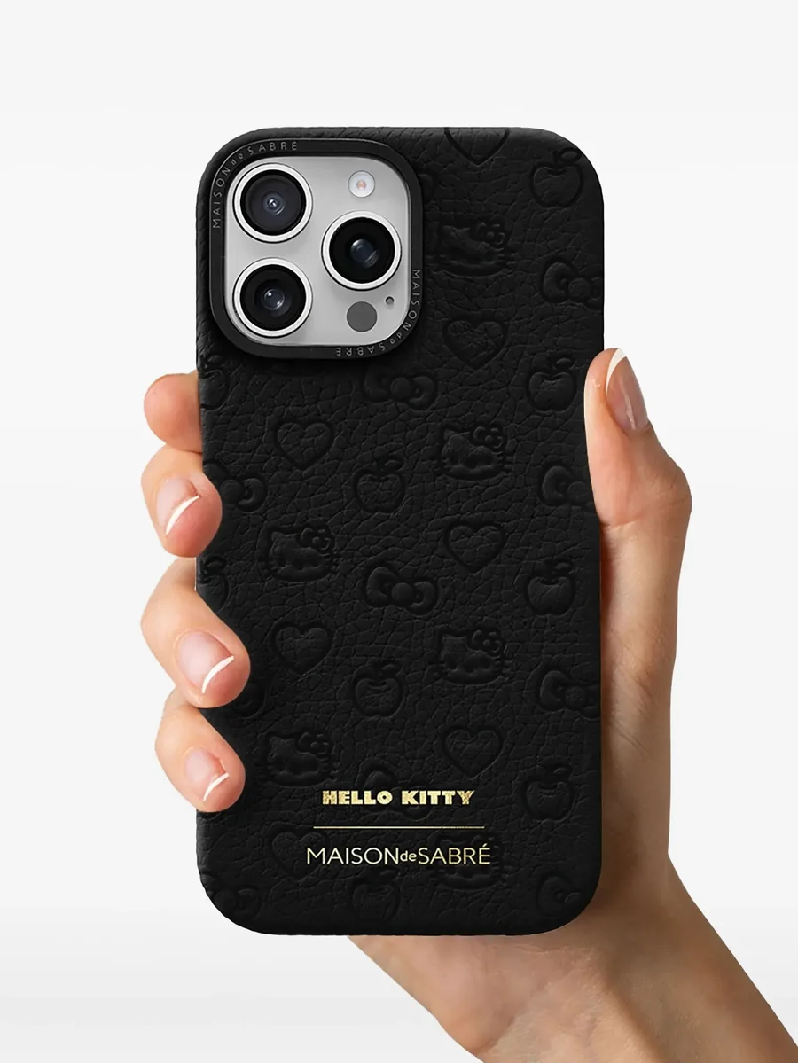 чехол для iPhone 16 Pro из коллаборации с Hellow Kitty 10