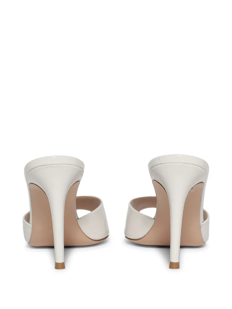 Elle sandals 5