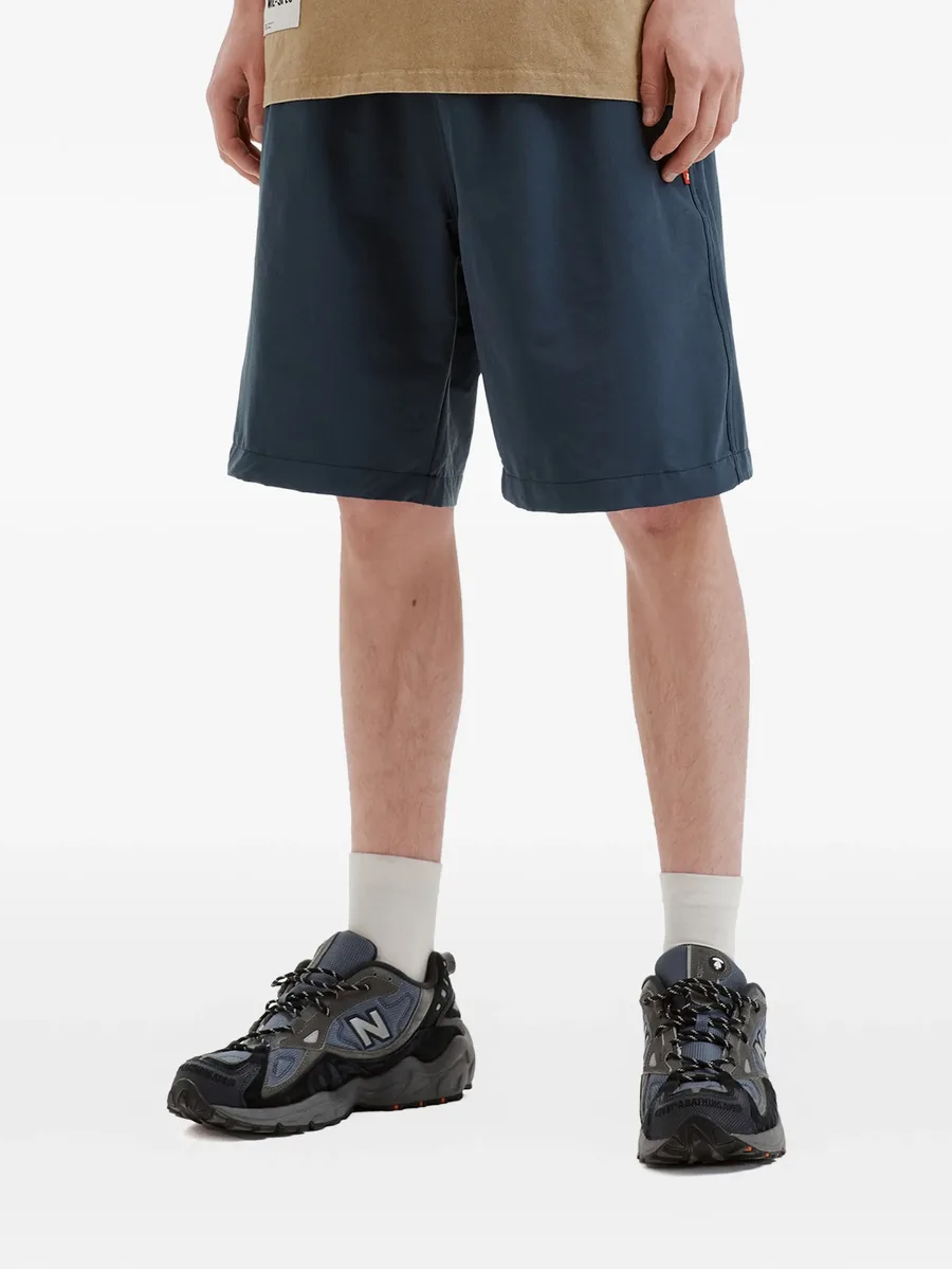 logo-patch elasticated-waist shorts 6
