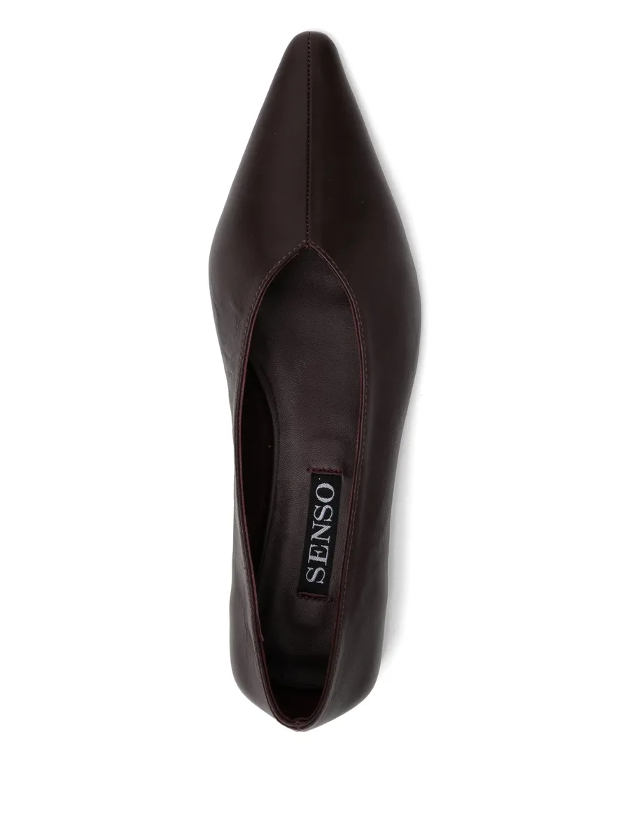 Kallum II pumps 7