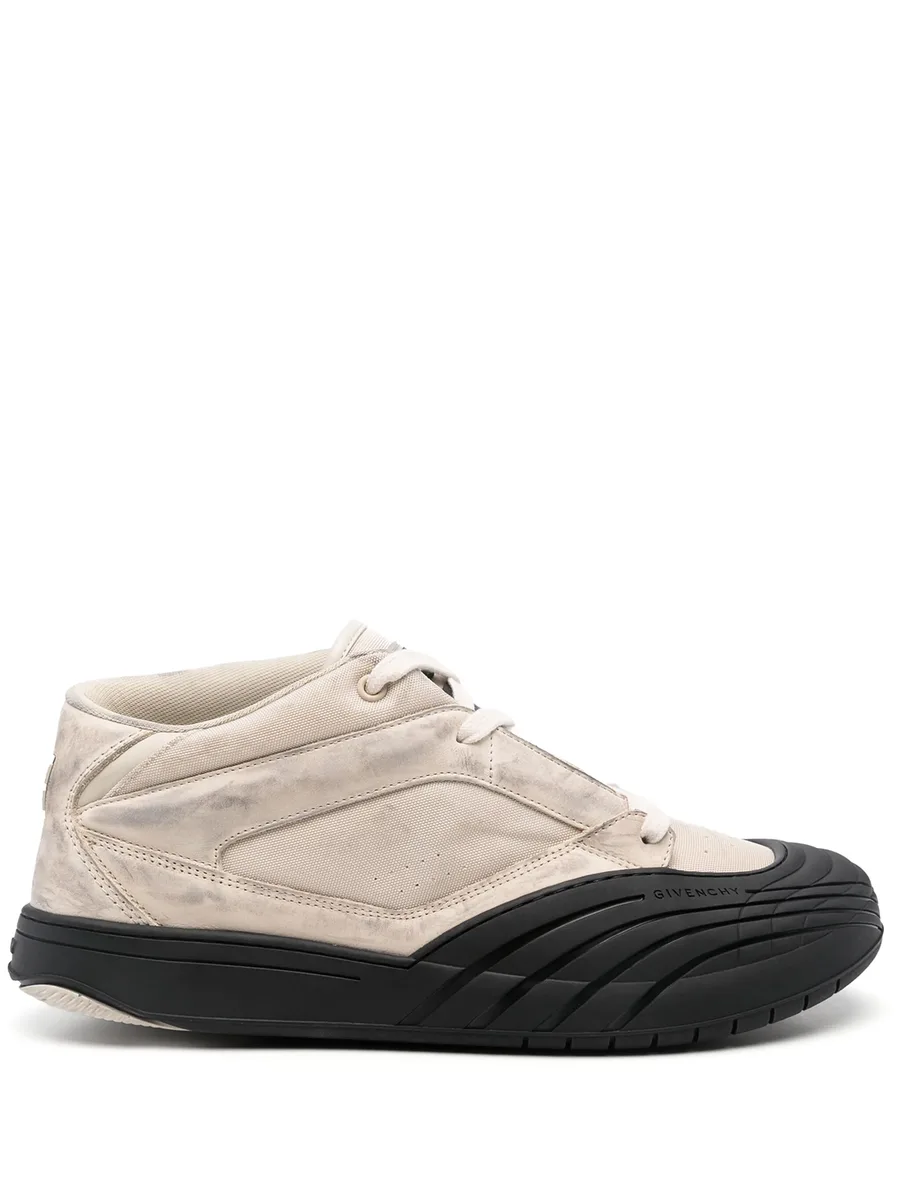 Skate sneakers 1