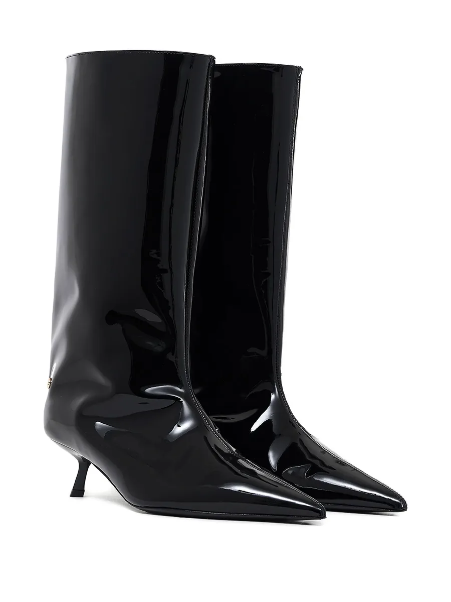 Hilda boots 4