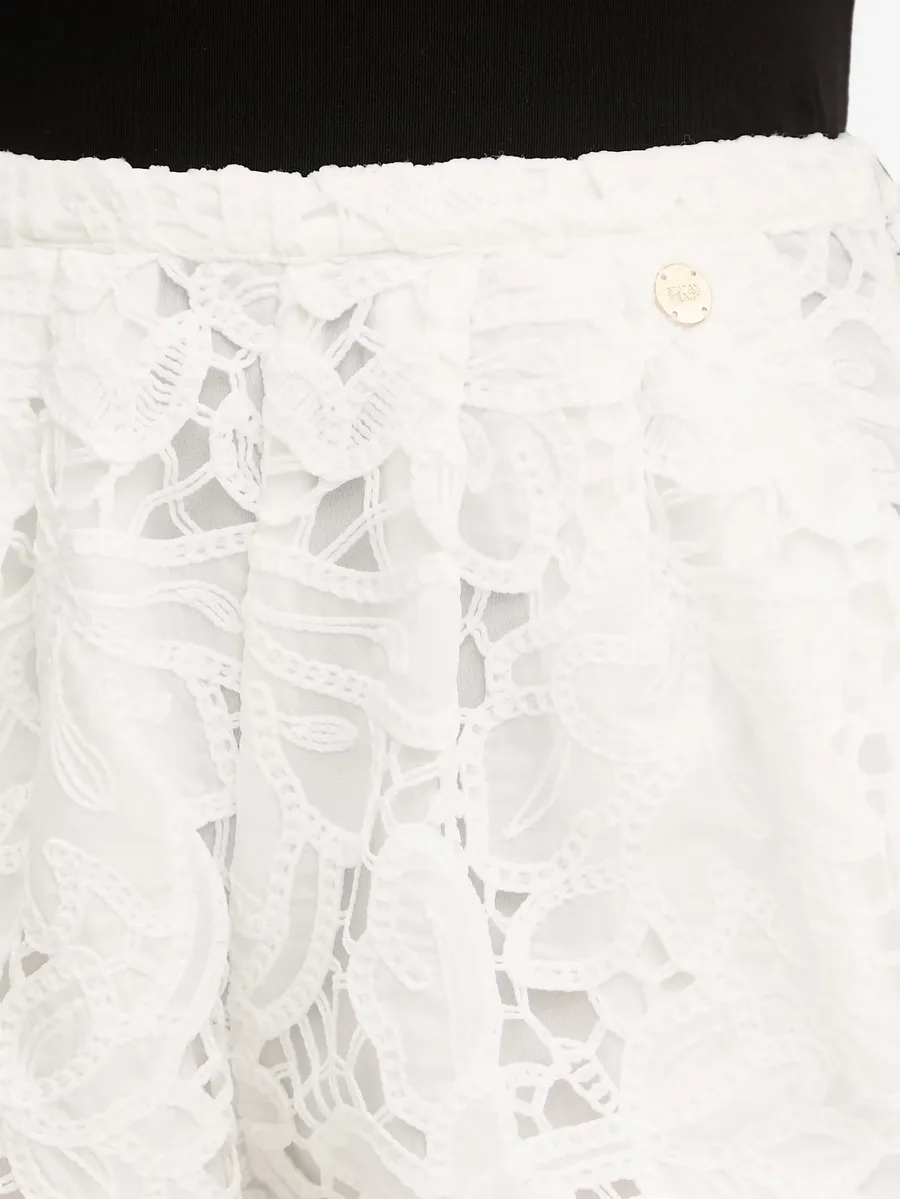 lace-overlay scalloped shorts 4