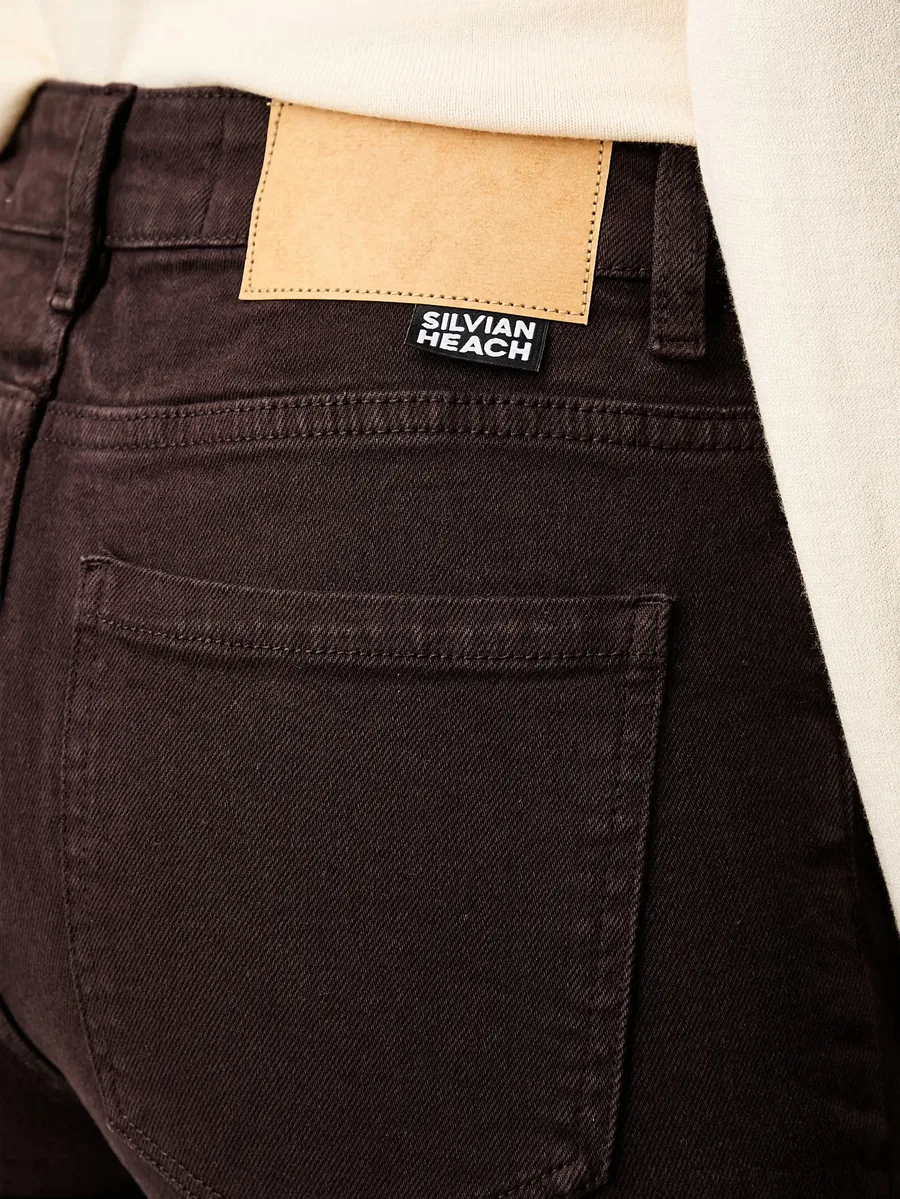 high-waisted bootcut jeans 4