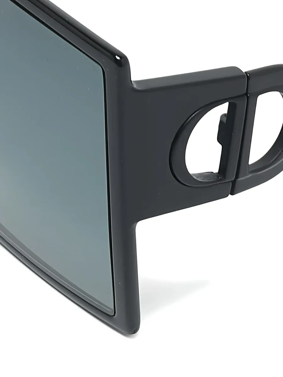 2020s square-frame sunglasses 6