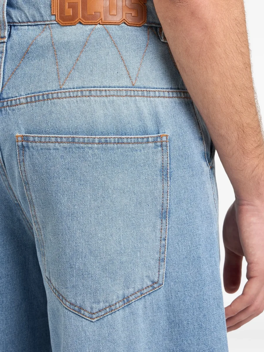 stonewashed jeans 11
