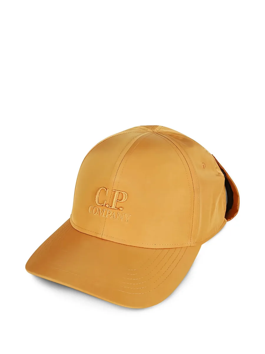 Goggle-detail embroidered baseball cap 1