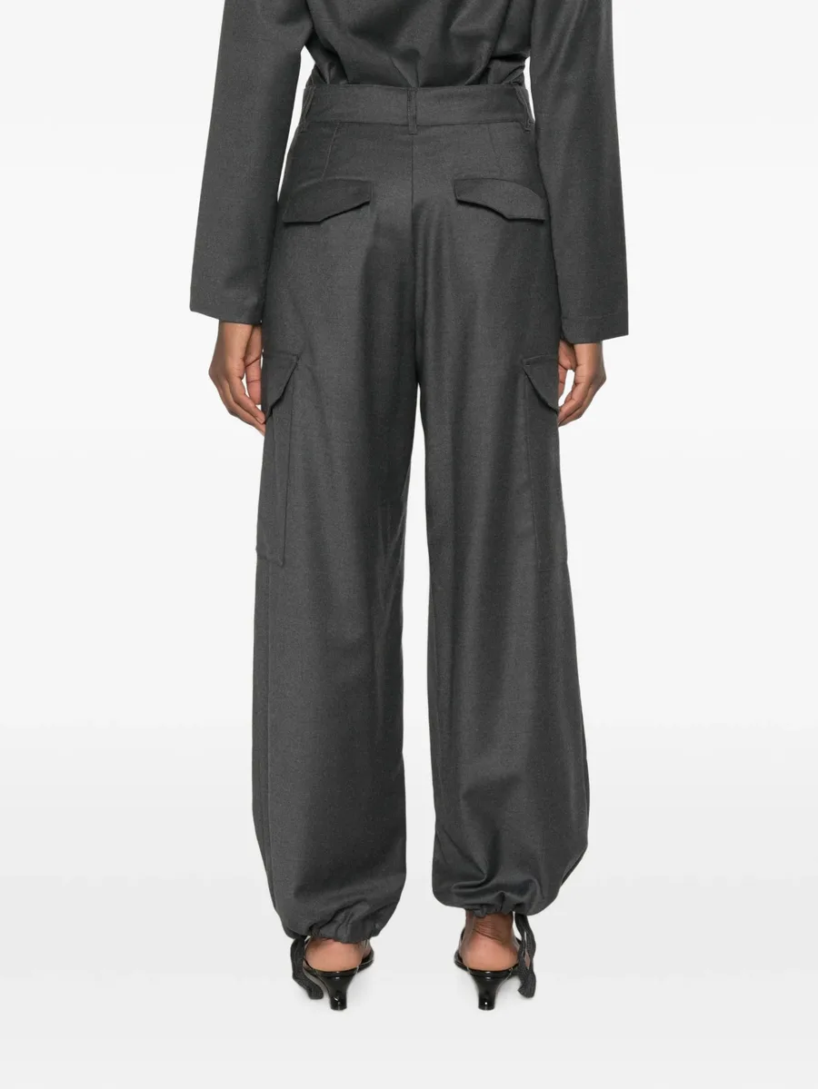 elasticated-cuff tapered trousers 4