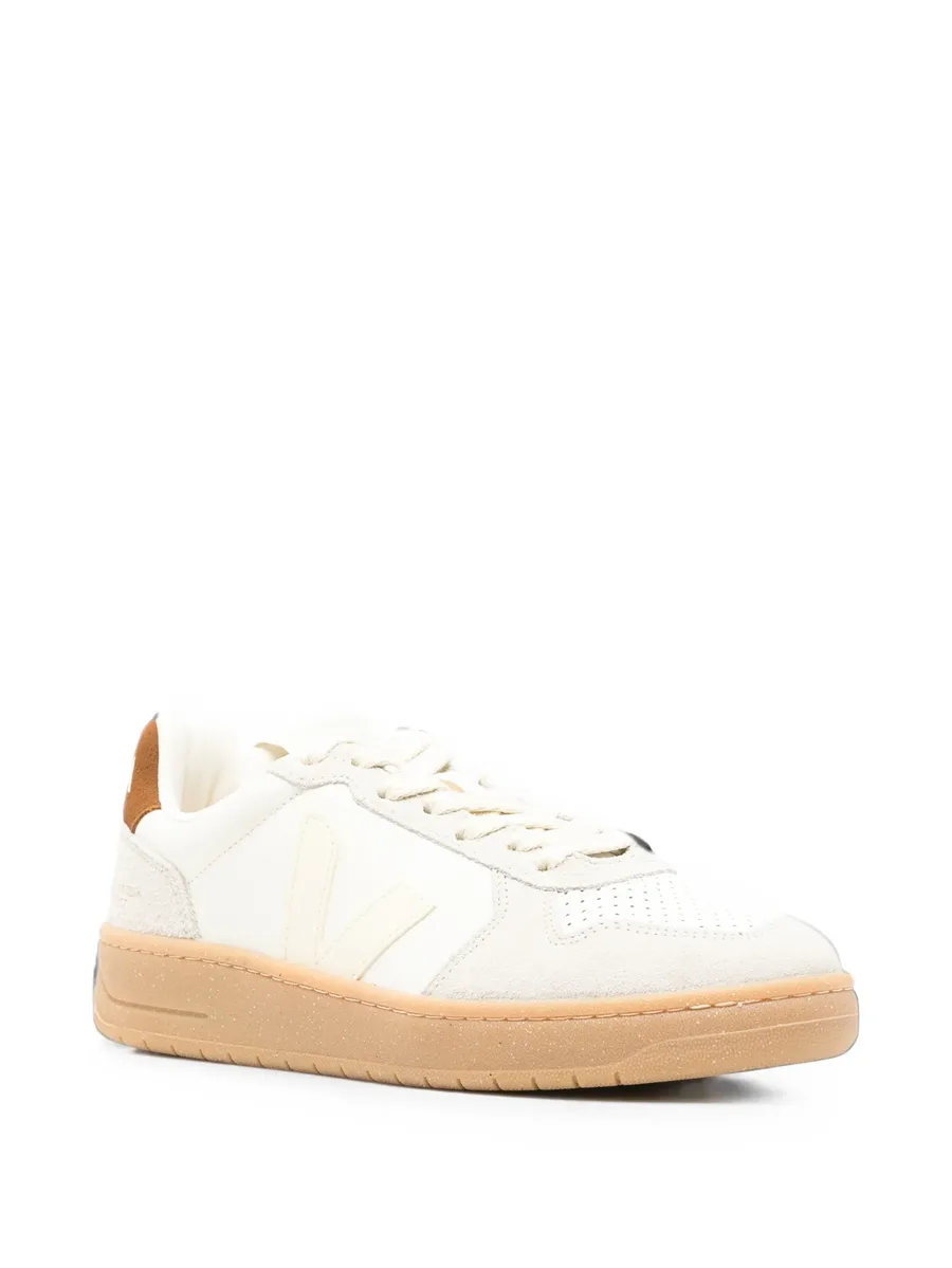 V-82 sneakers 2