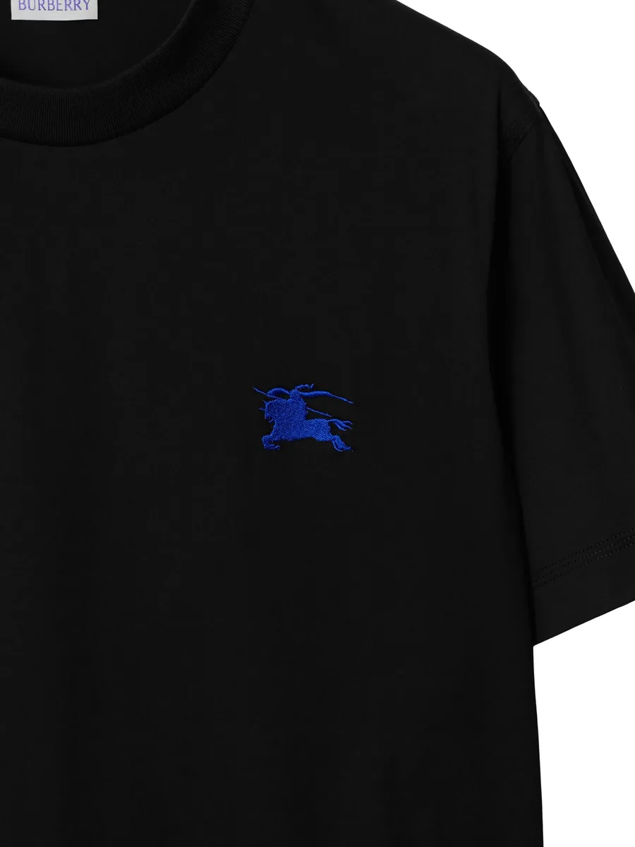 футболка с вышивкой EDK 11