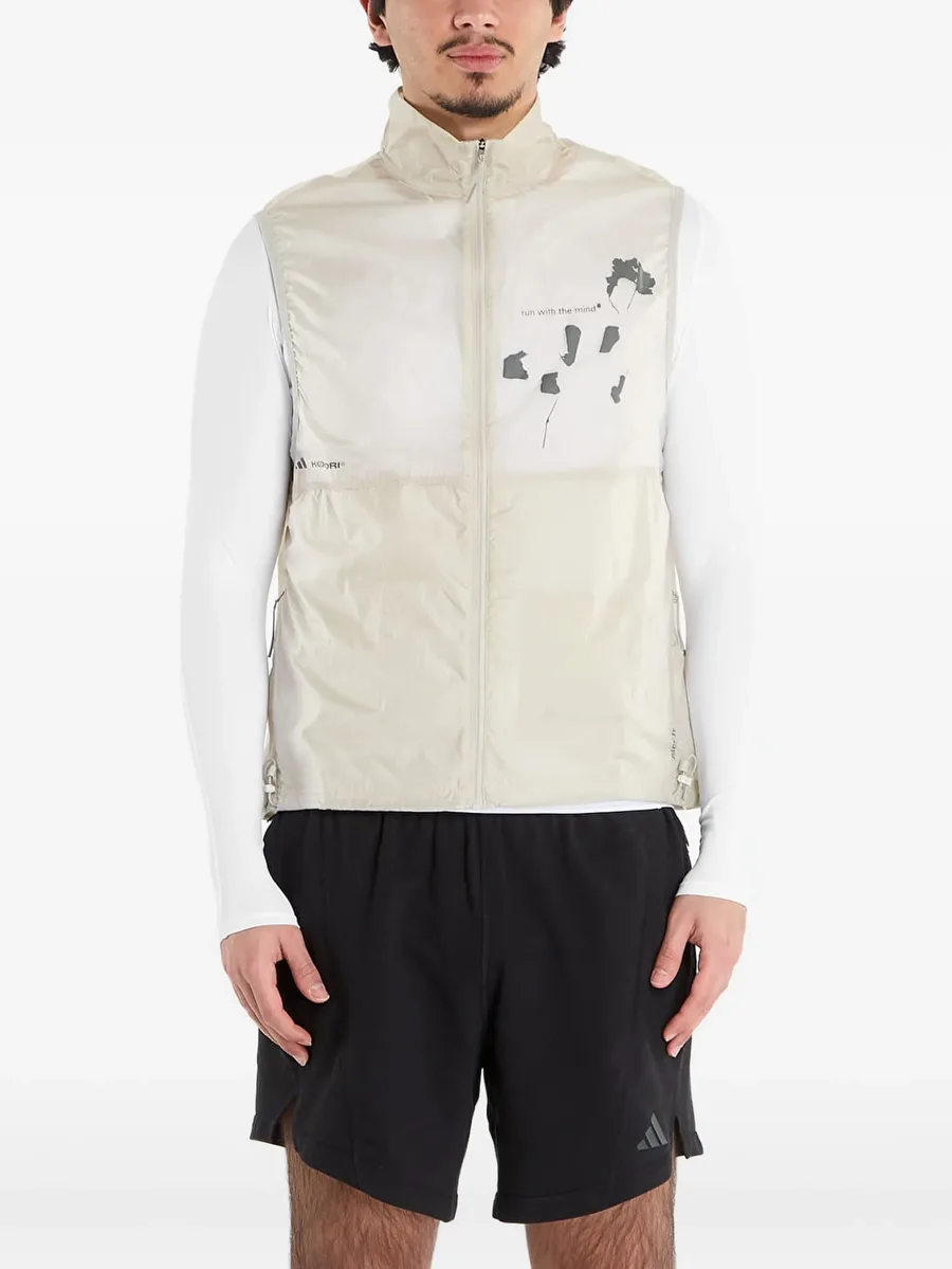 спортивный жилет Adi365 Hk 1
