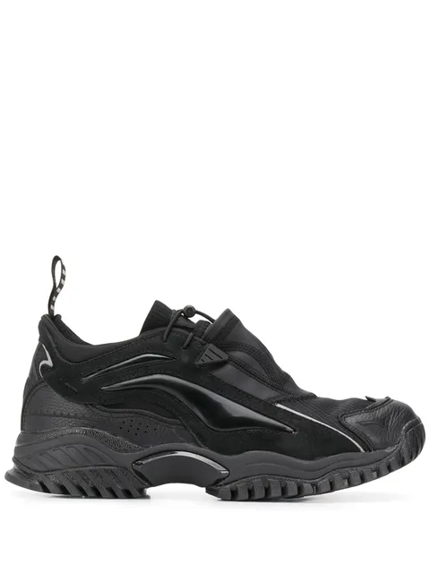 contrast panel toggle detail sneakers