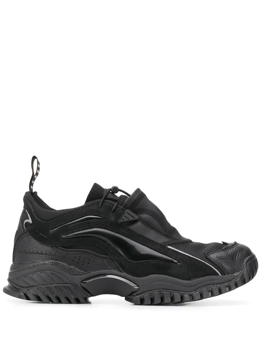 contrast panel toggle detail sneakers 1