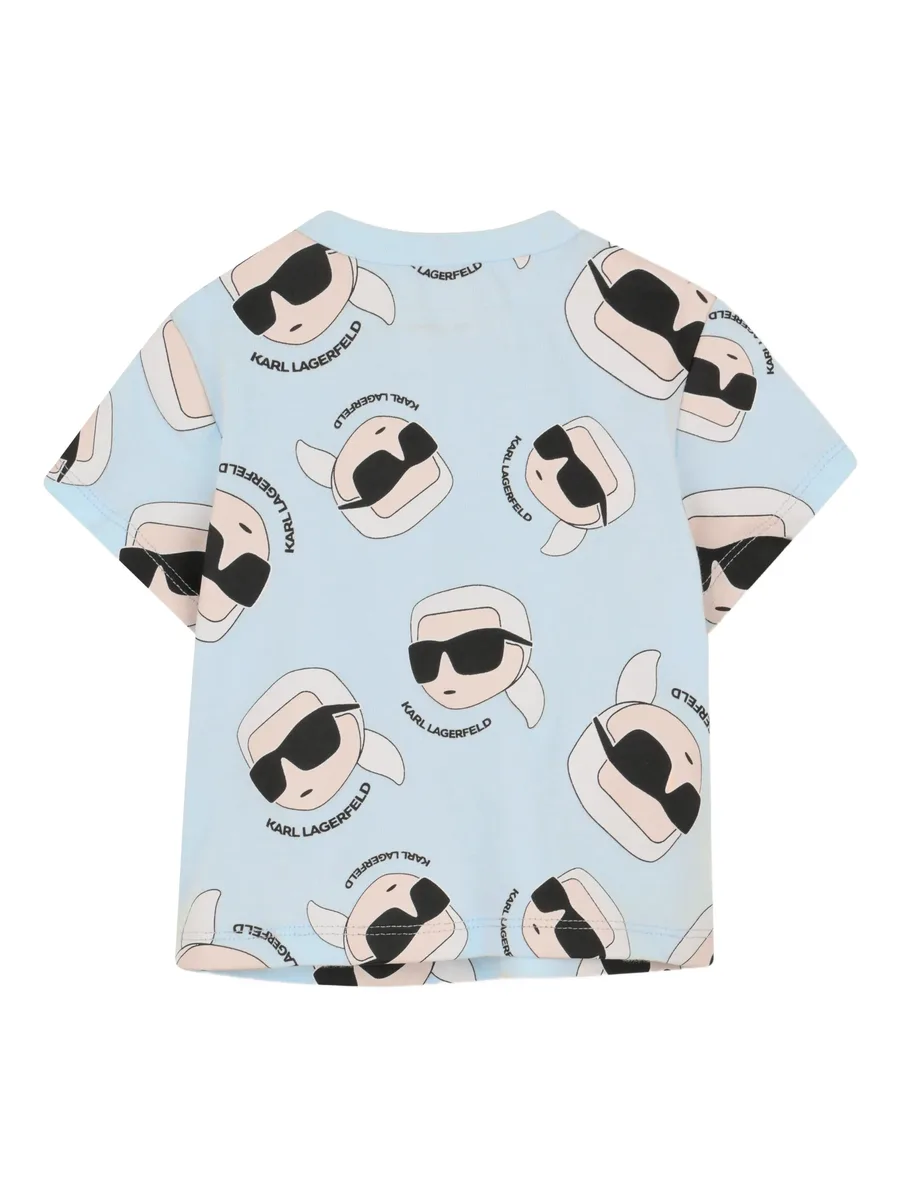 комплект Ikonik Karl из топа и шортов карго 8