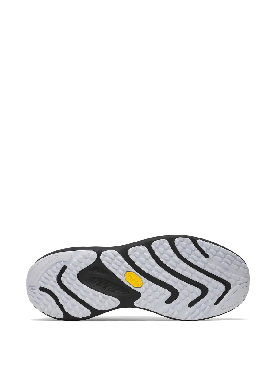 low-top sneakers 6
