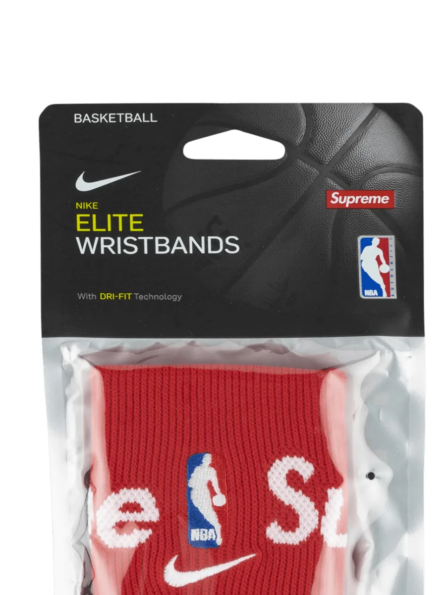 напульсники из коллаборации с Nike Elite 5