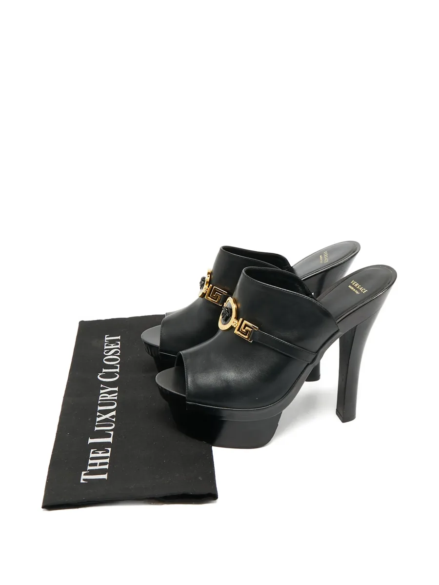 Insignia leather slide sandals 9