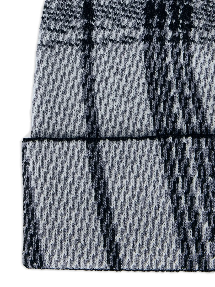 tartan beanie 3