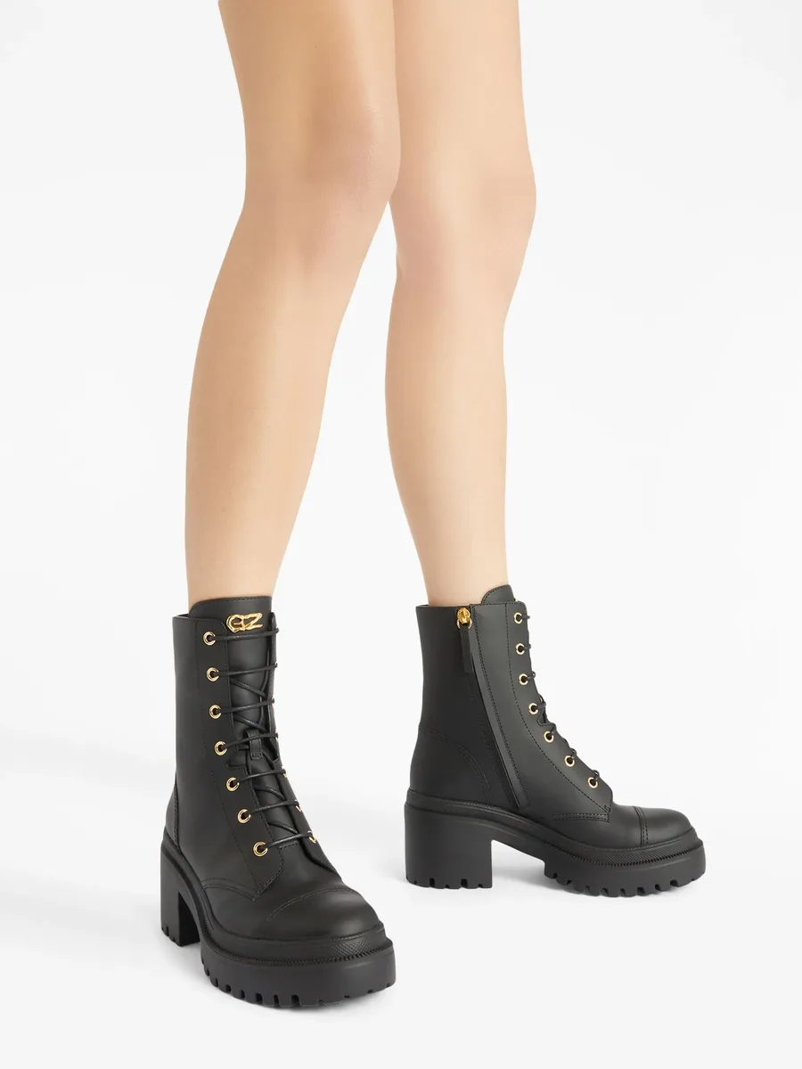 Malakhy combat boots 9