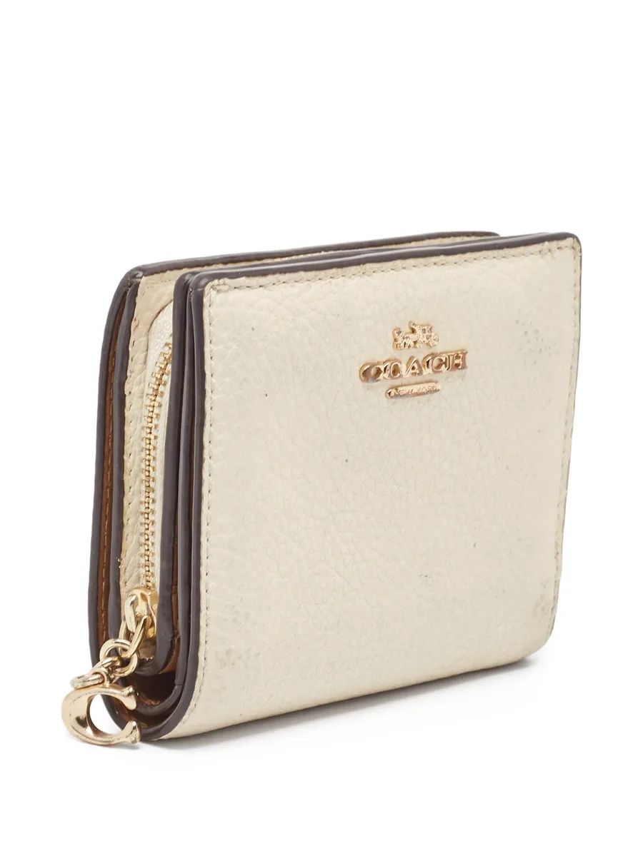 pre-owned Snap textured zip-around wallet 8