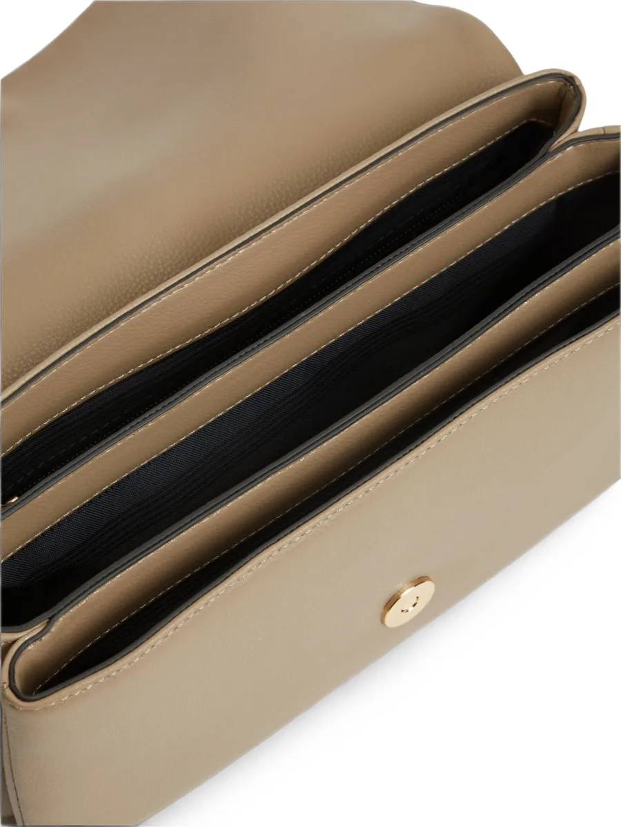 logo-plaque shoulder bag 4