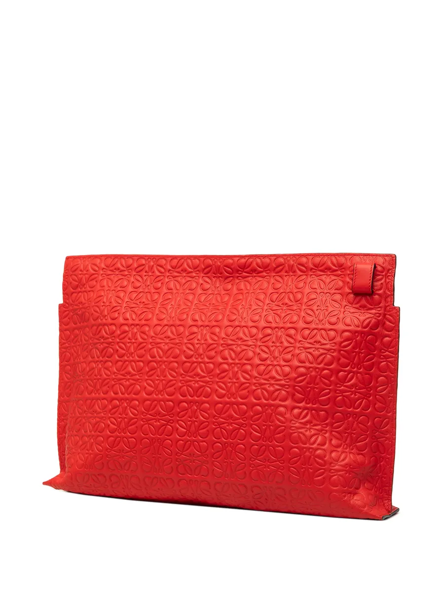 2017 Embossed Anagram Leather Repeat T clutch bag 3