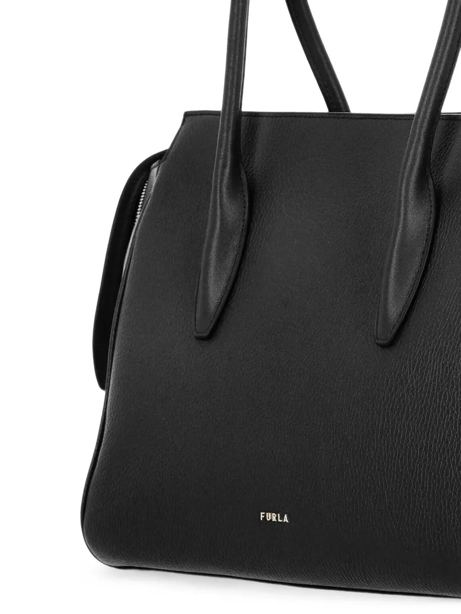grained-leather shoulder bag 4
